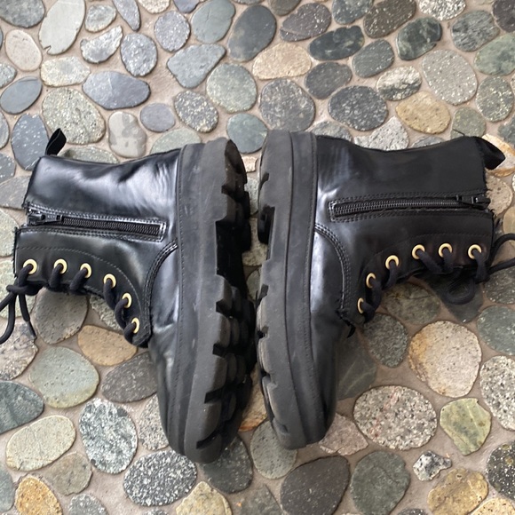 Minnie Mouse combat boots - Picture 5 of 9